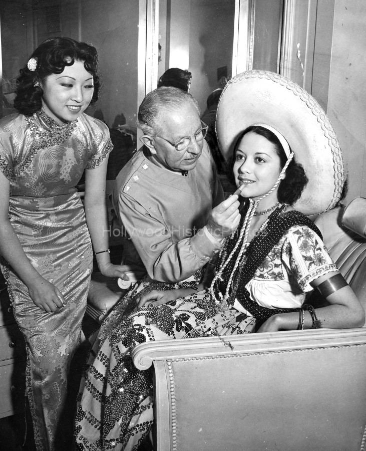 Max Factor 1937 3.jpg